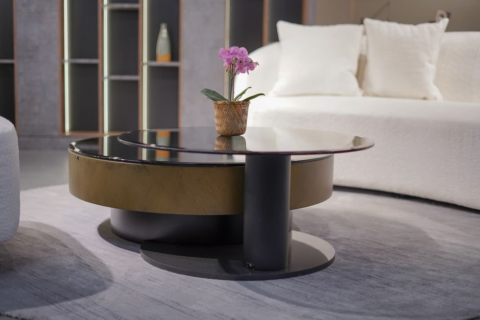 Table basse en verre : comparer trempé, fumé et miroir